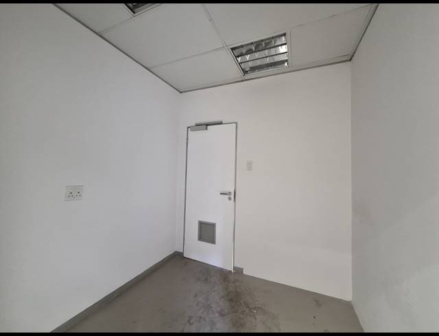 181M² OFFICE TO LET IN ROSEBANK